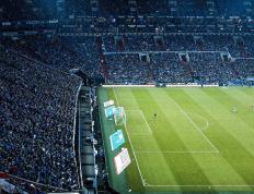 Uzi在曼联比赛中问鼎冠军，势不可挡引发热议！